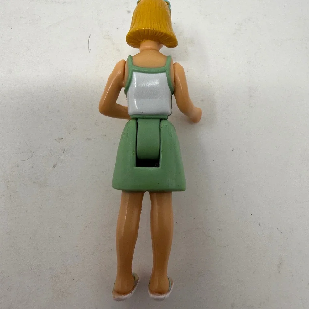 Vintage Sweet Streets Mom Doll Blonde Green Skirt White Top Figure 3.25 Inch